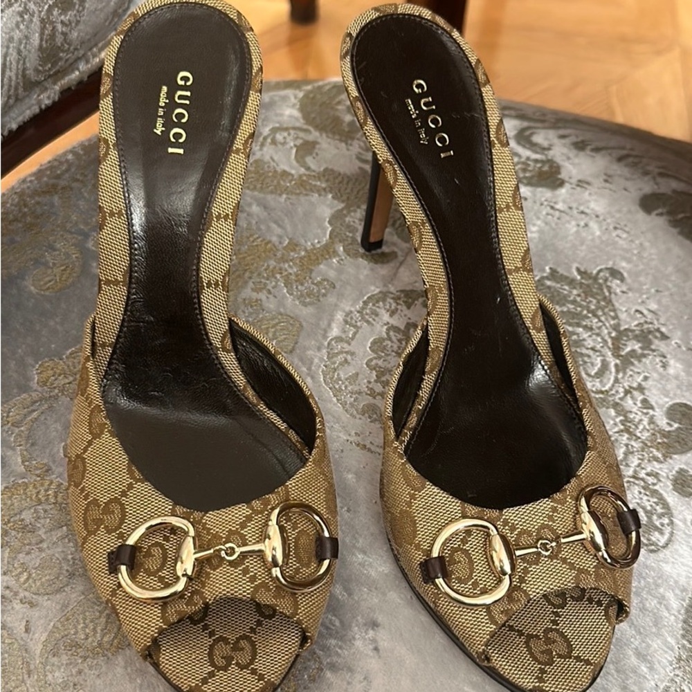 Gucci heel